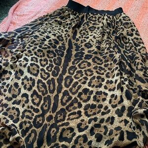 Midi skirt! 3 for 12 🤩